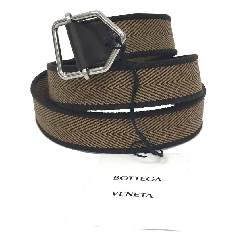 未使用 BOTTEGA VENETA ボッテガヴェネタ ベルト aq8061-