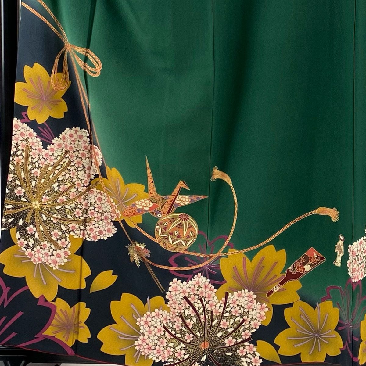 振袖 身丈159.5cm 裄丈65cm M 袷 桜 織鶴 金彩 箔 深緑 正絹 名品  