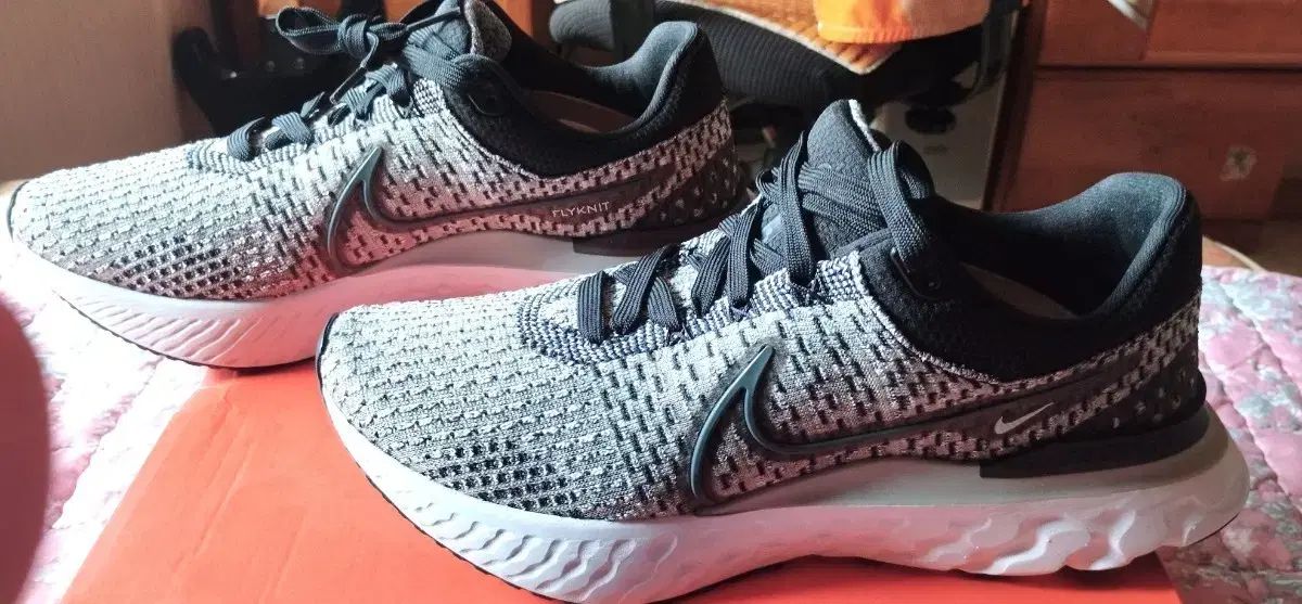 NIKE リアクト INFINITE インフィニット RUN FK3 未着用 280mm