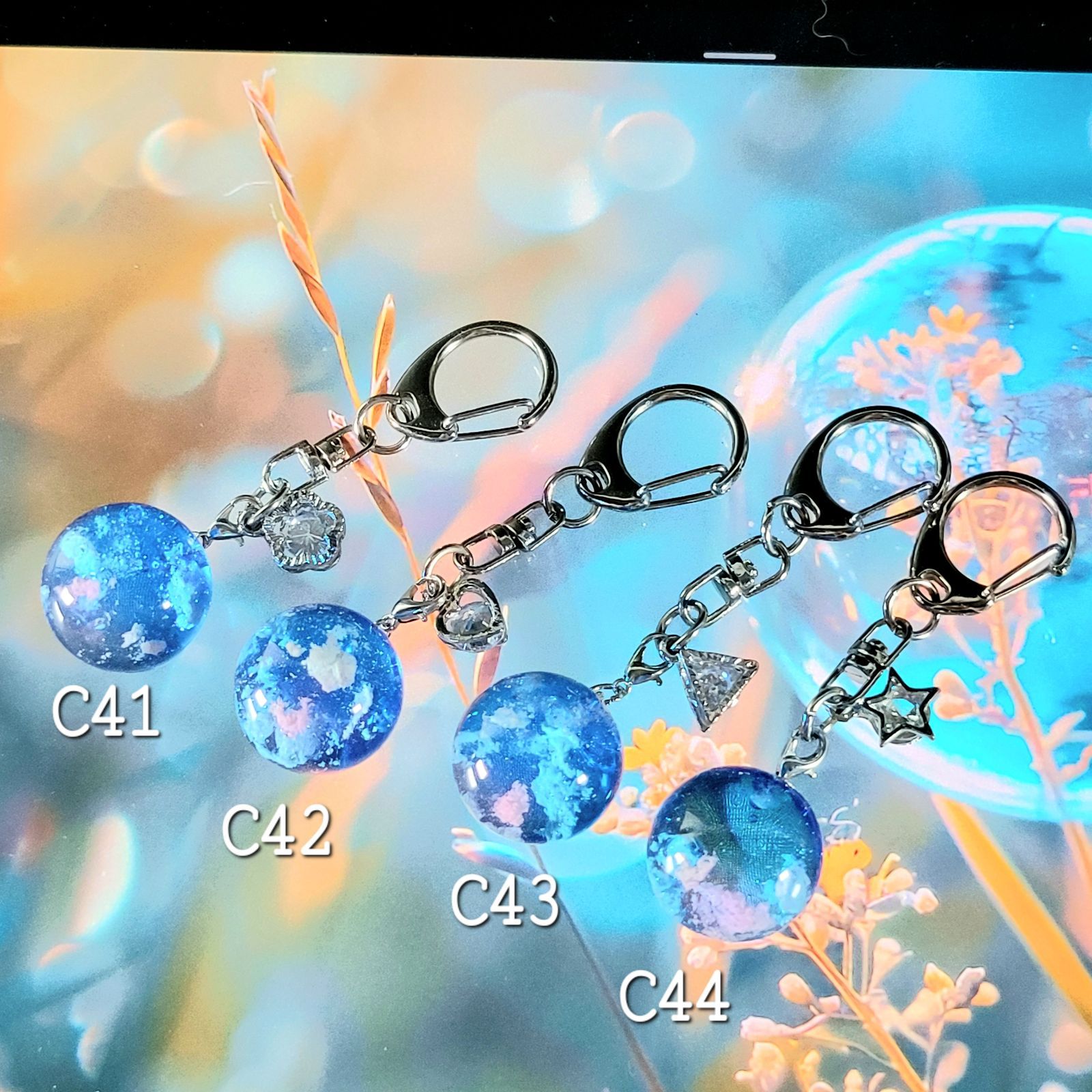 【No.143】～空玉～月夜と雲 チャーム キーホルダー 空レジン 雲レジン キーホルダー 空玉 雲玉 チャーム - メルカリ