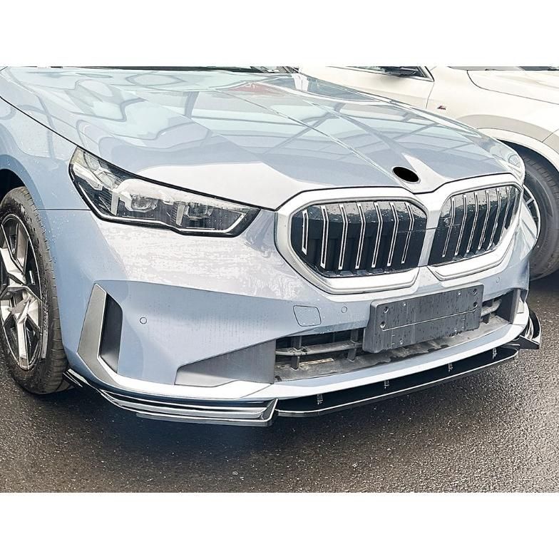 スポーティ全開♪ BMW フロントバンパー リップ スポイラー G60 523i 523d xDrive エクスクルーシブ 5シリーズ セダン 黒 b12276