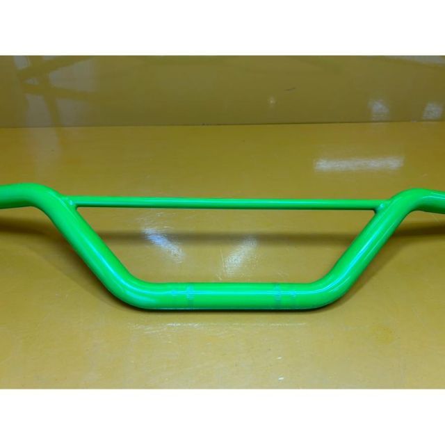 ハンドル 緑