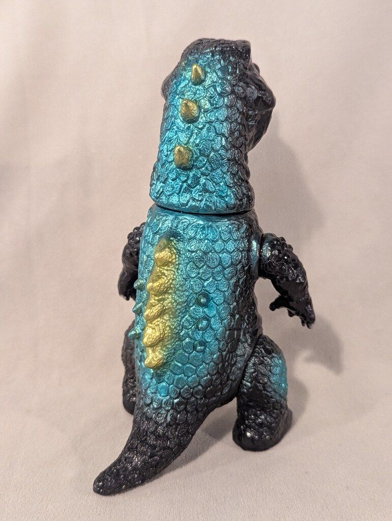 RAI SOFUBI 超星恐竜 星河 黒成型 - メルカリ