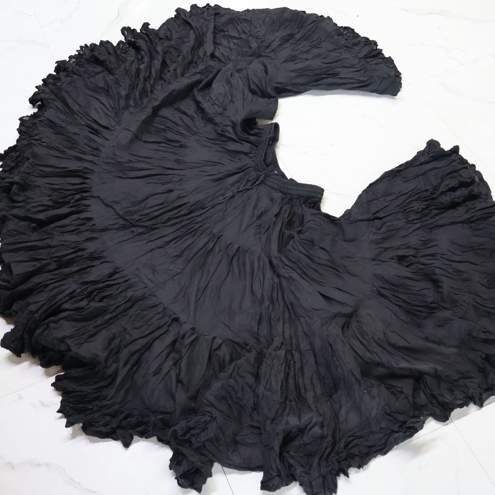 インド製 ベリーダンス用衣装 ブラック ボリューム ジプシースカート フ フリル 黒 無地 シンプル ロング シックな色 LLC-HASEGAWATOSO_COM