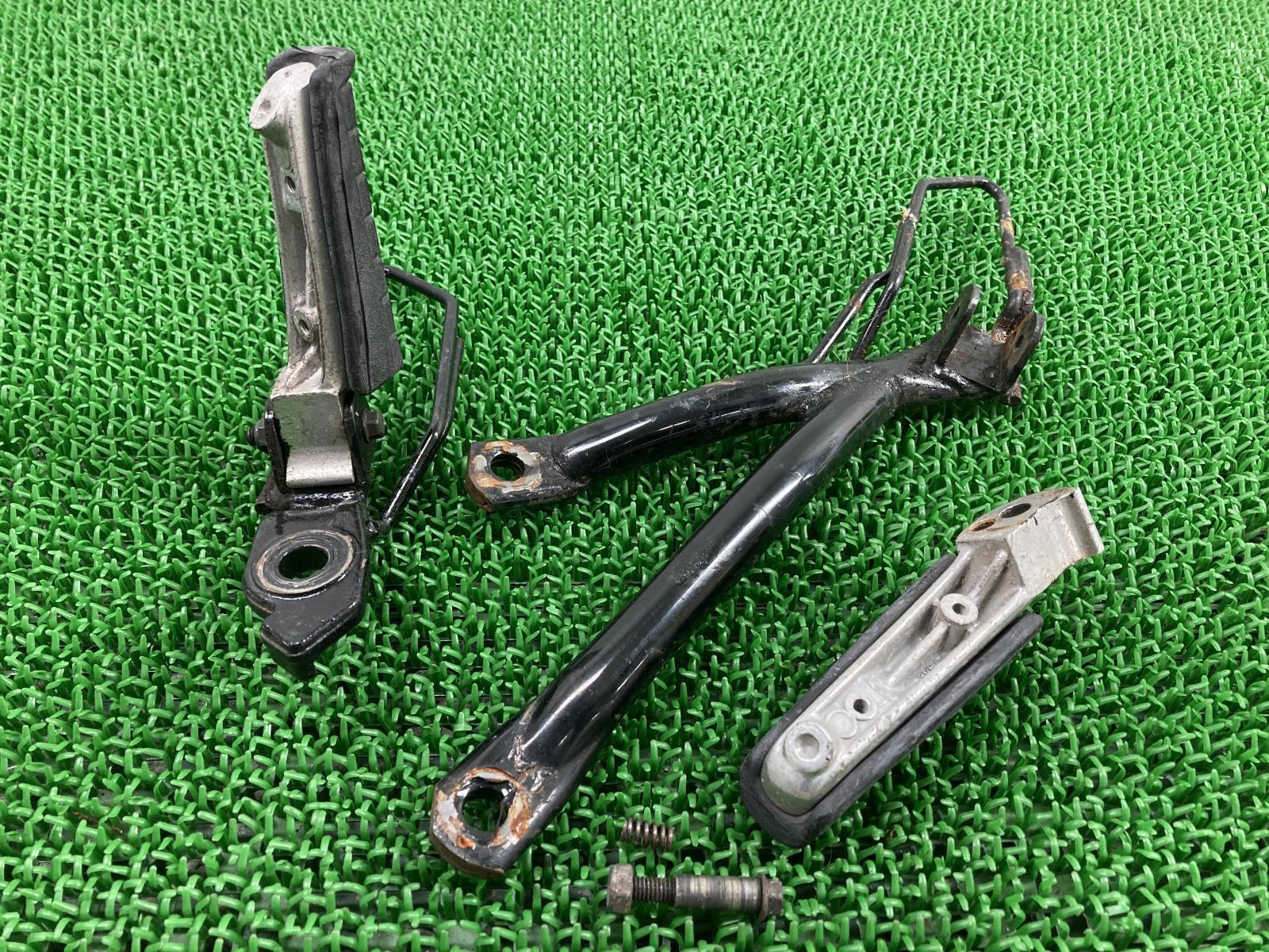 SR400 タンデムステップ 左右 ヤマハ 純正 中古 バイク 部品 1JR RH01J 