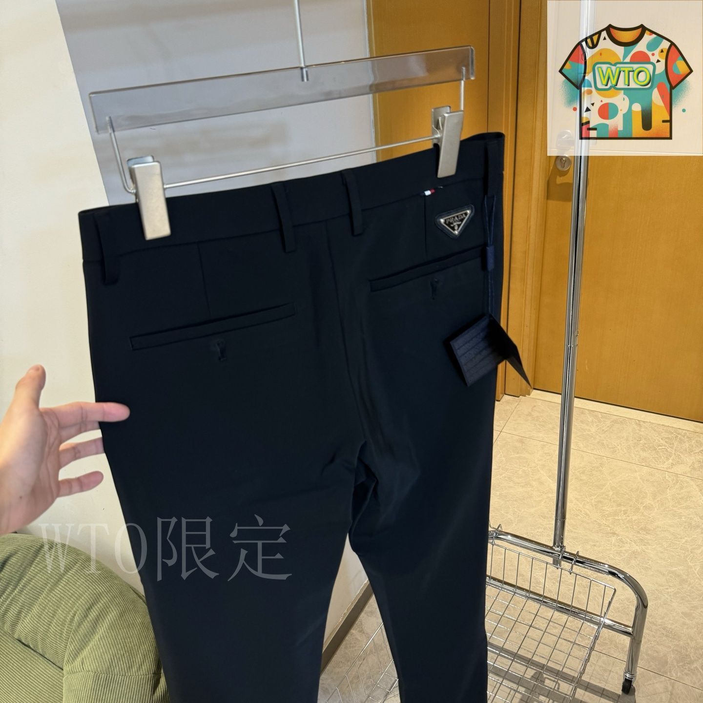 【美品/希少デザイン】PRADA スラックス ラバーロゴ 48 ストレッチ 2025年最新】PRADA メンズ スラックスの人気アイテム - メルカリ