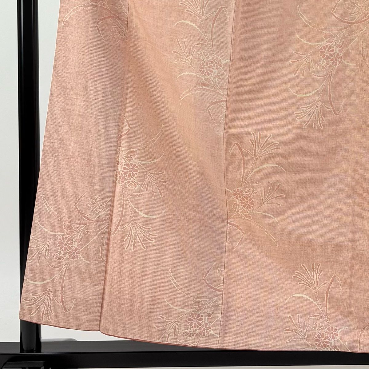 専用 KL3001 大島紬 身丈158cm 着物 正絹 中古】 大島紬 紬着物 レディース 正絹 黒 花柄 良品 身丈158cm