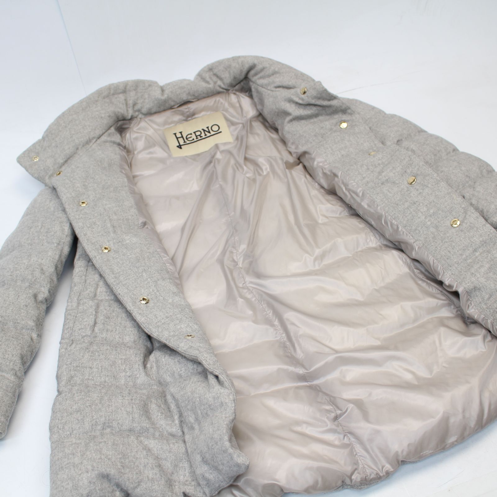 A504】HERNO シルクカシミヤ ボタンダウンコート 38サイズ グレー 