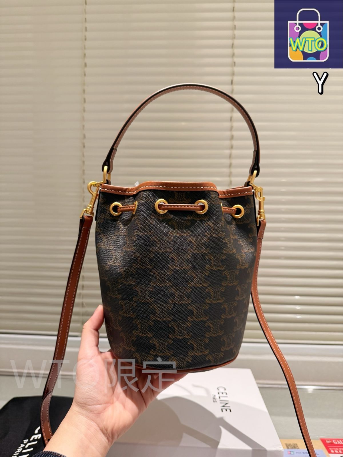 今日特価】CELINE Teen Clara スモール ドローストリング