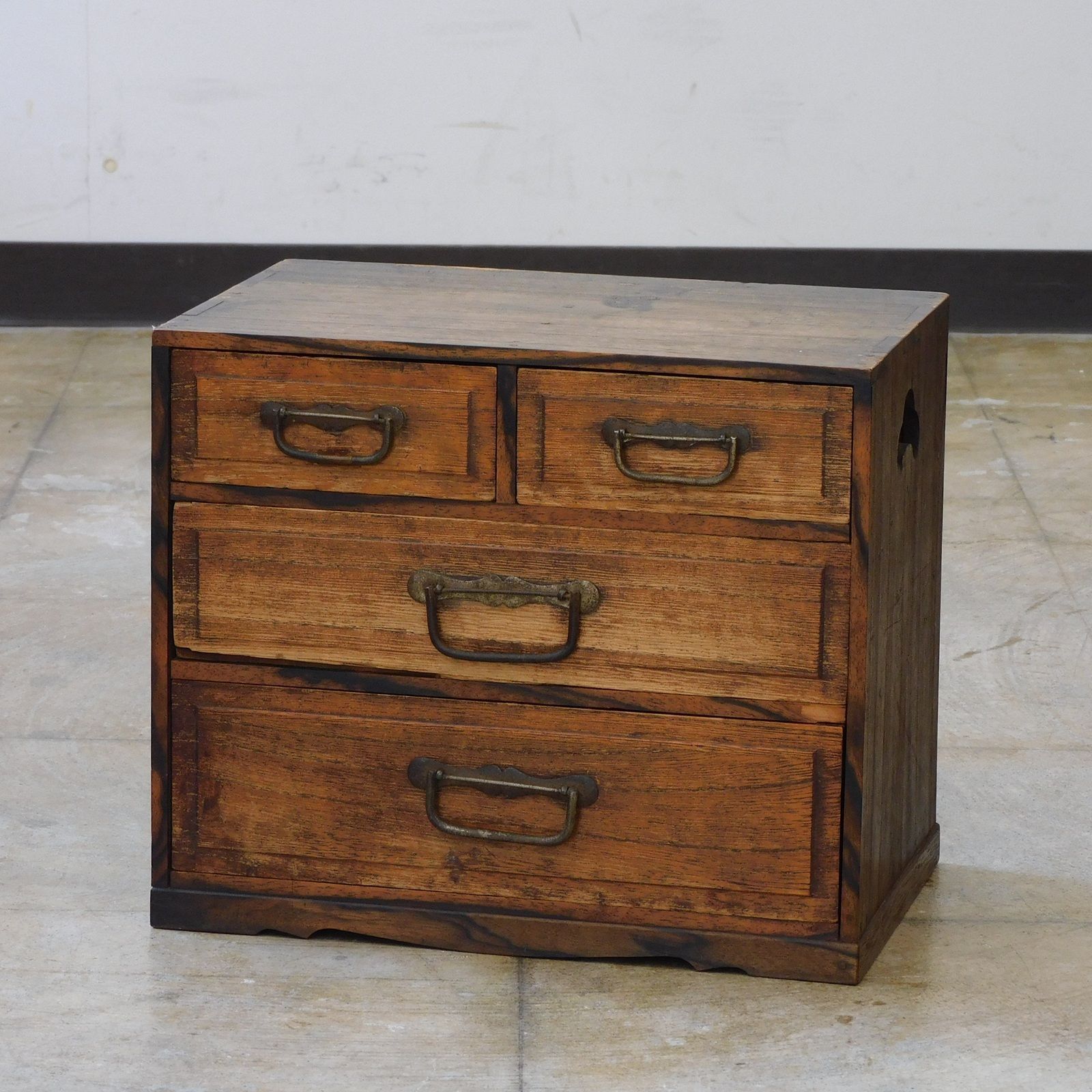 SALE！欅材 小物入れ箪笥 ミニ箪笥 小引き出し箪笥 used 【公式通販】