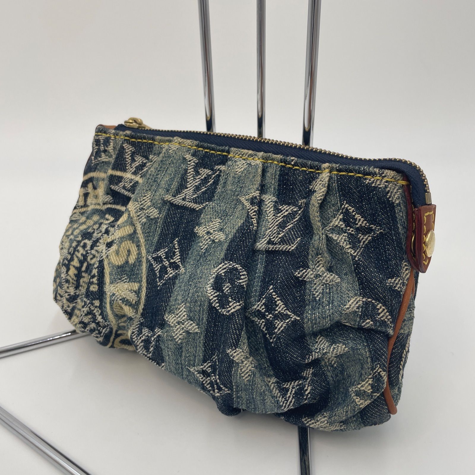 最終値下げ!Louis Vuitton トゥルース レイエ デニム ポーチ 最終値下げ!Louis Vuitton トゥルース レイエ デニム ポーチ