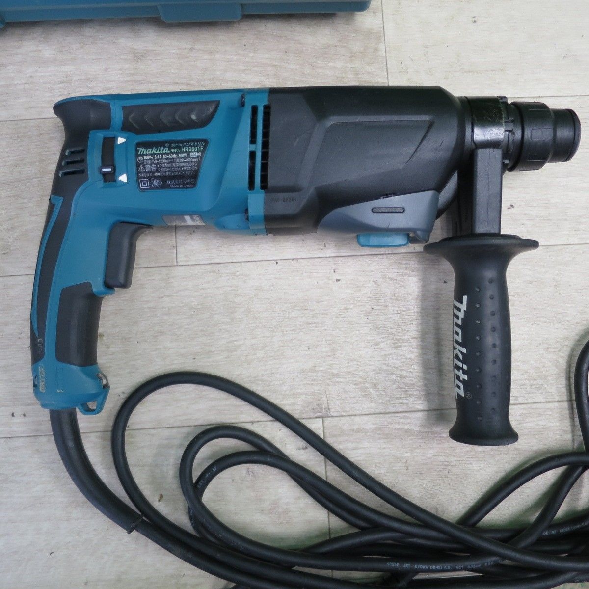 送料無料] キレイ☆makita マキタ ハンマードリル HR2601F 電動工具 ケース付き 100V 26mm 電動 工具 DIY 大工 道具☆  - メルカリ