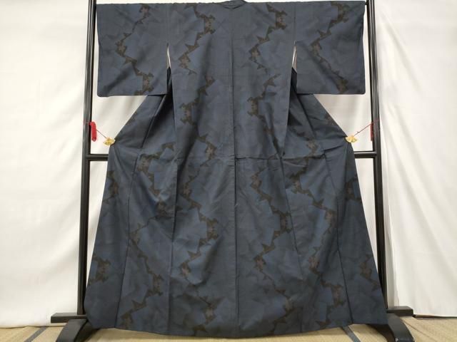 平和屋着物□本場大島紬 9マルキ 色紙重ね文 正絹 逸品 AAAU4625st  