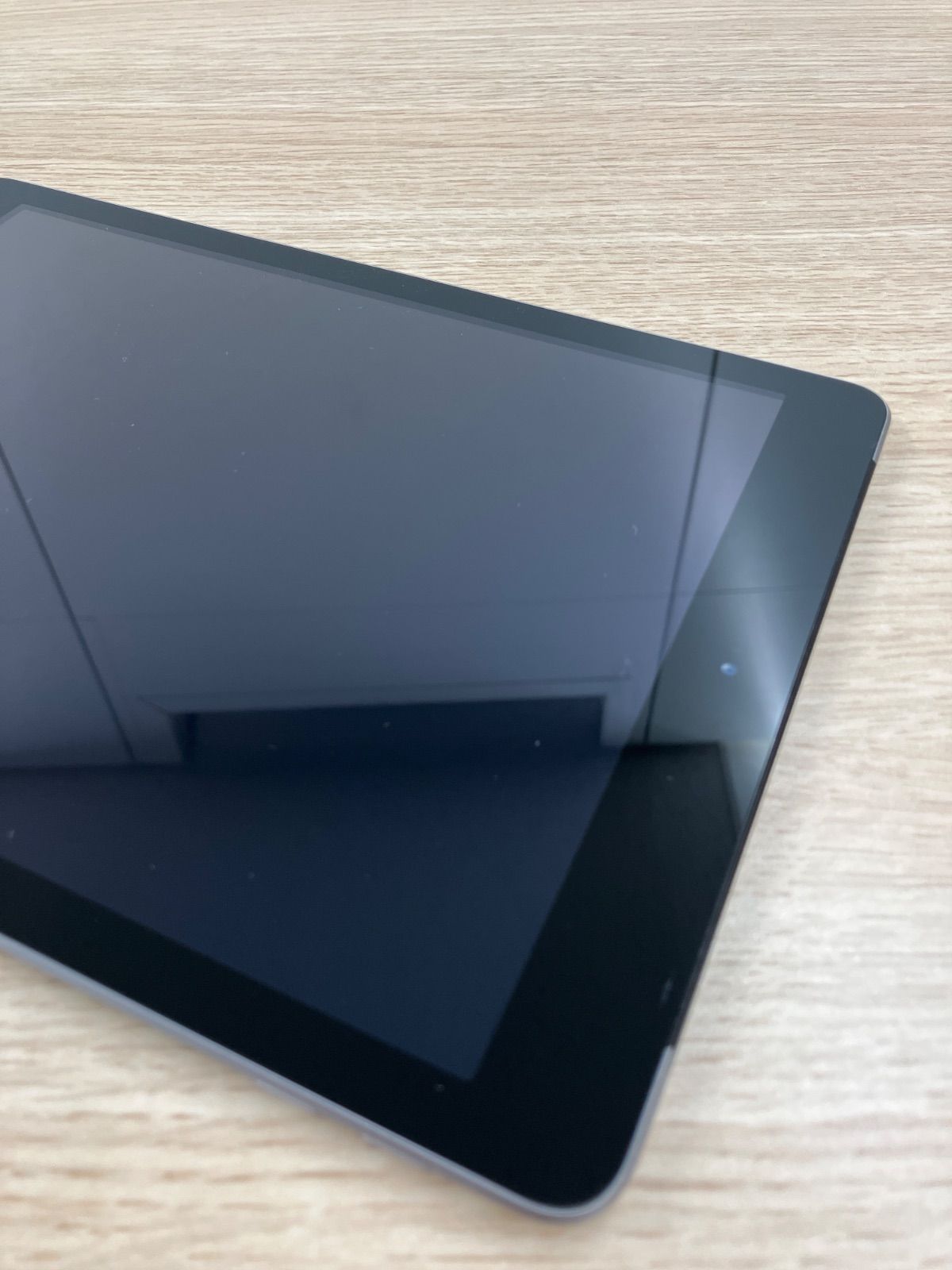 iPad 5th 32GB 整備済み A1823 iPad本体 アイパッド タブレット 第5