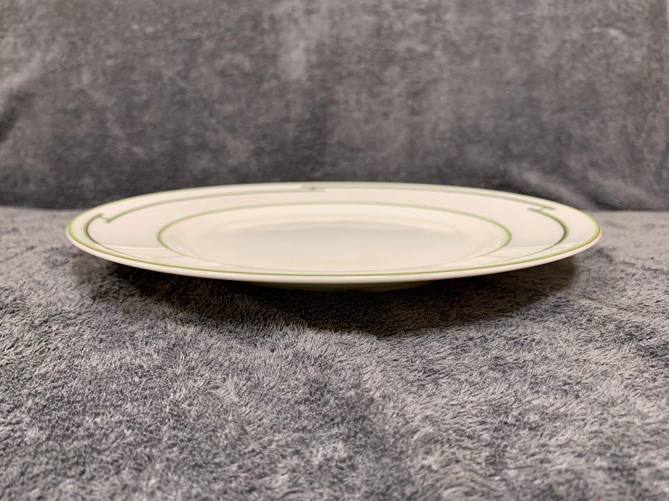 HERMES リズム プレート22.5cm★新品未使用★ ☆ エルメス HERMES リズム プレート グリーン 22.5cm - メルカリ