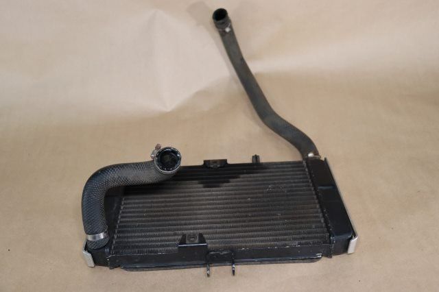 実働 バンディット250 GJ74A スズキ バンディット250 GJ74A ラジエター