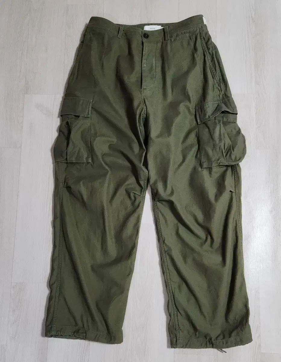 着用画像 OURSELVES アワーセルブス ファティーグ パンツ