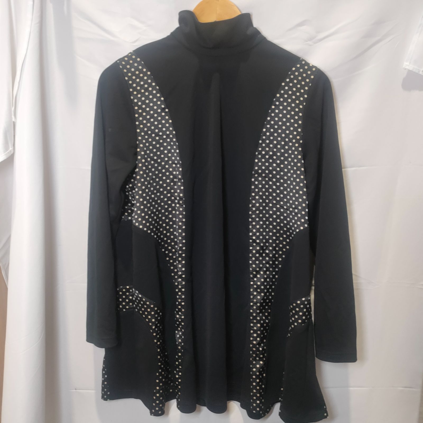 トクコプルミエヴォル　黒　ドット柄長袖チュニック 9号 トクコプルミエヴォル 黒 ドット柄長袖チュニック 9号 トクコ