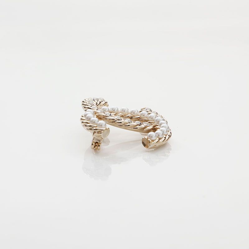 k*I様 【美品】CHANEL ブローチ　ココマーク　パール　ラインストーン 楽天市場】CHANEL シャネル ブローチ A64762 B06258 レディース
