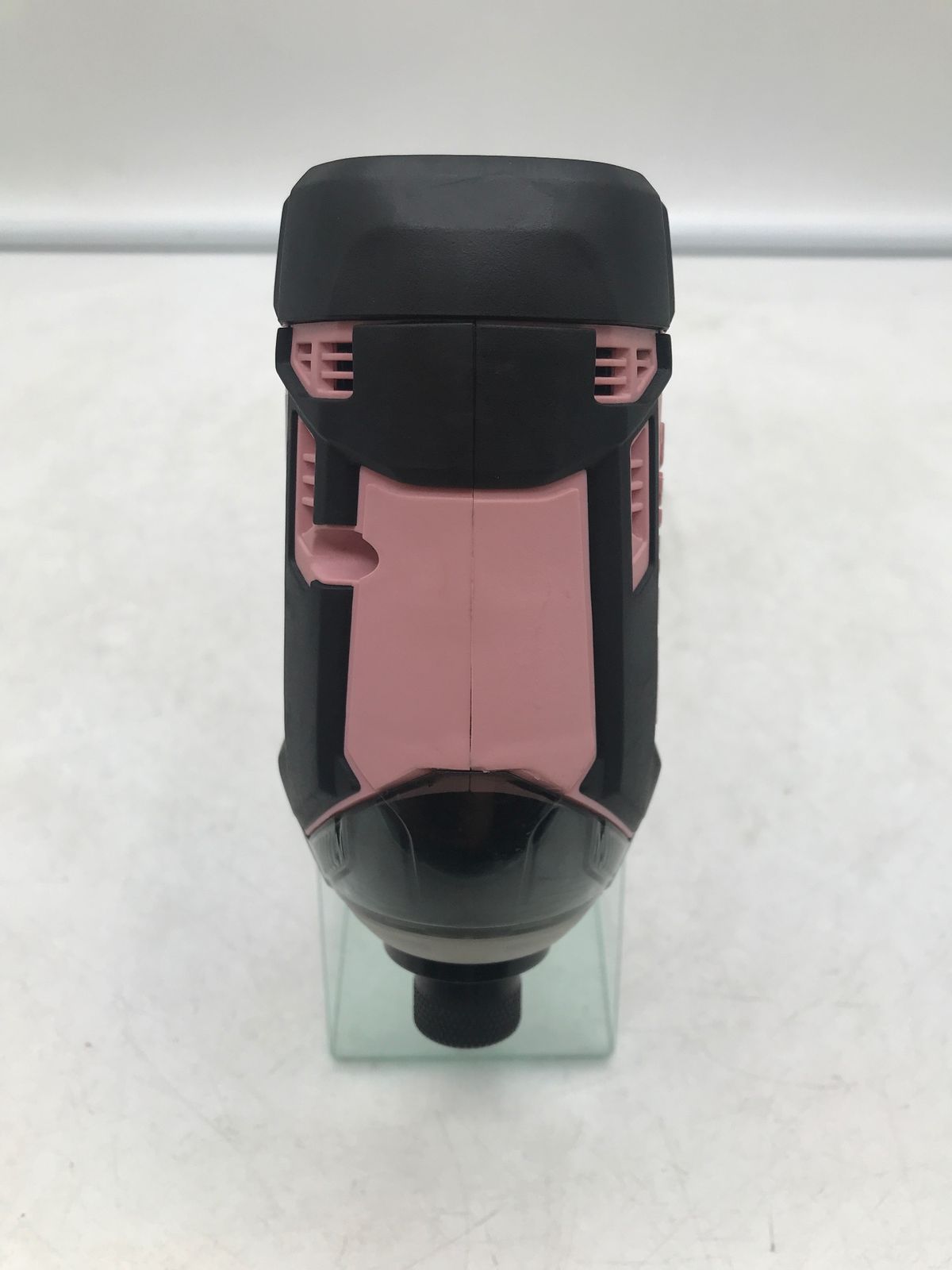 14.4V充電式インパクトドライバ