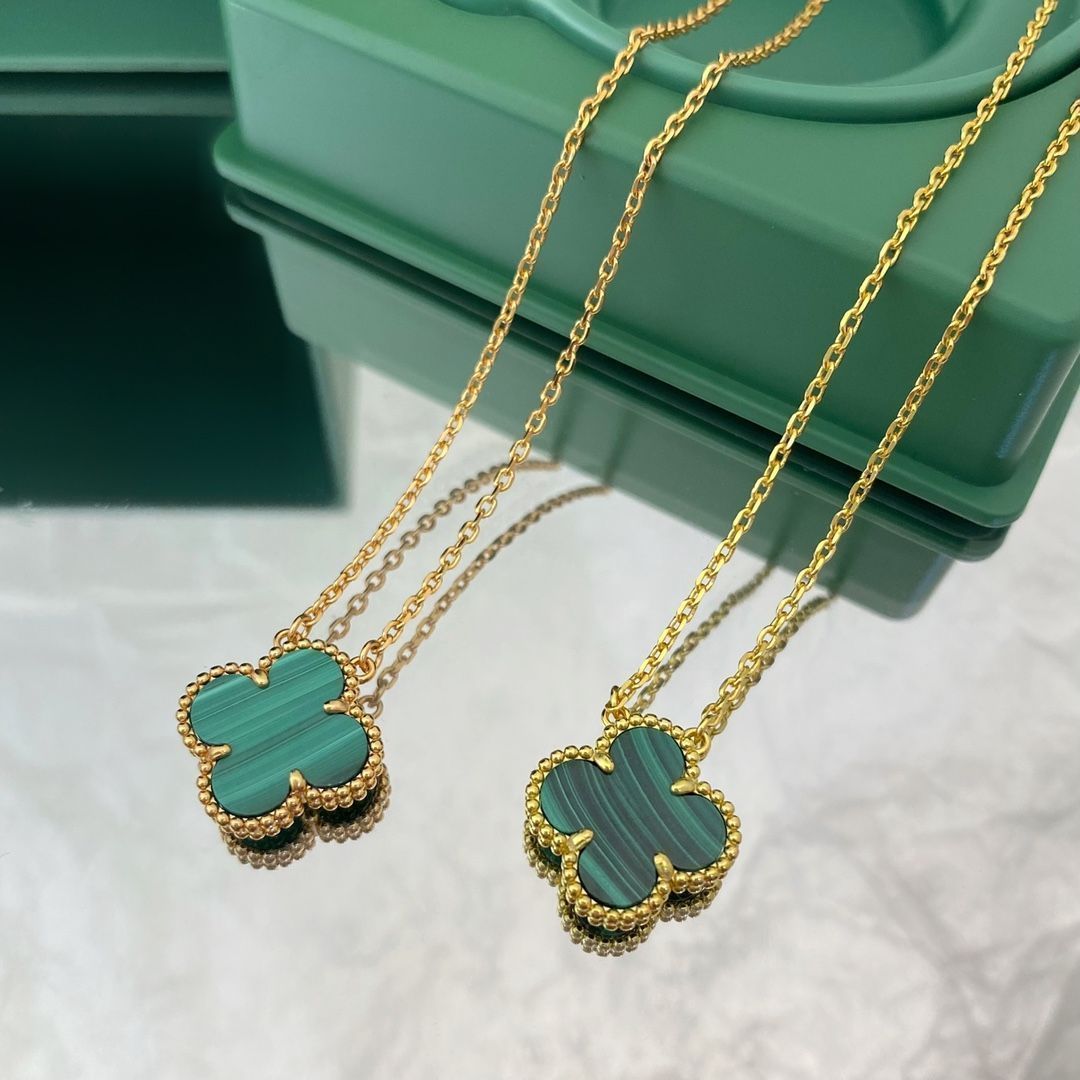 VanCleef&Arpels ヴィンテージアルハンブラマラカイトペンダント ヴィンテージ アルハンブラ ペンダント 18K イエローゴールド