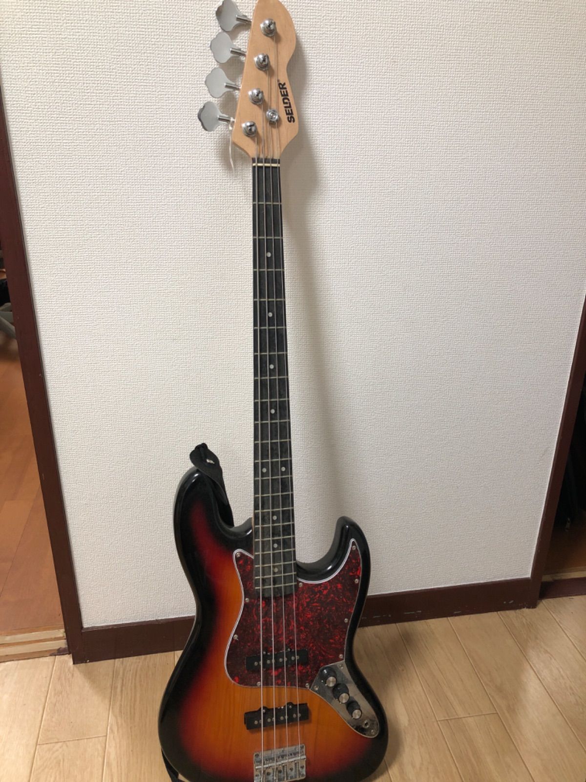 Selder フォトジェニック エレキベース フォトジェニック エレキベース セルダー