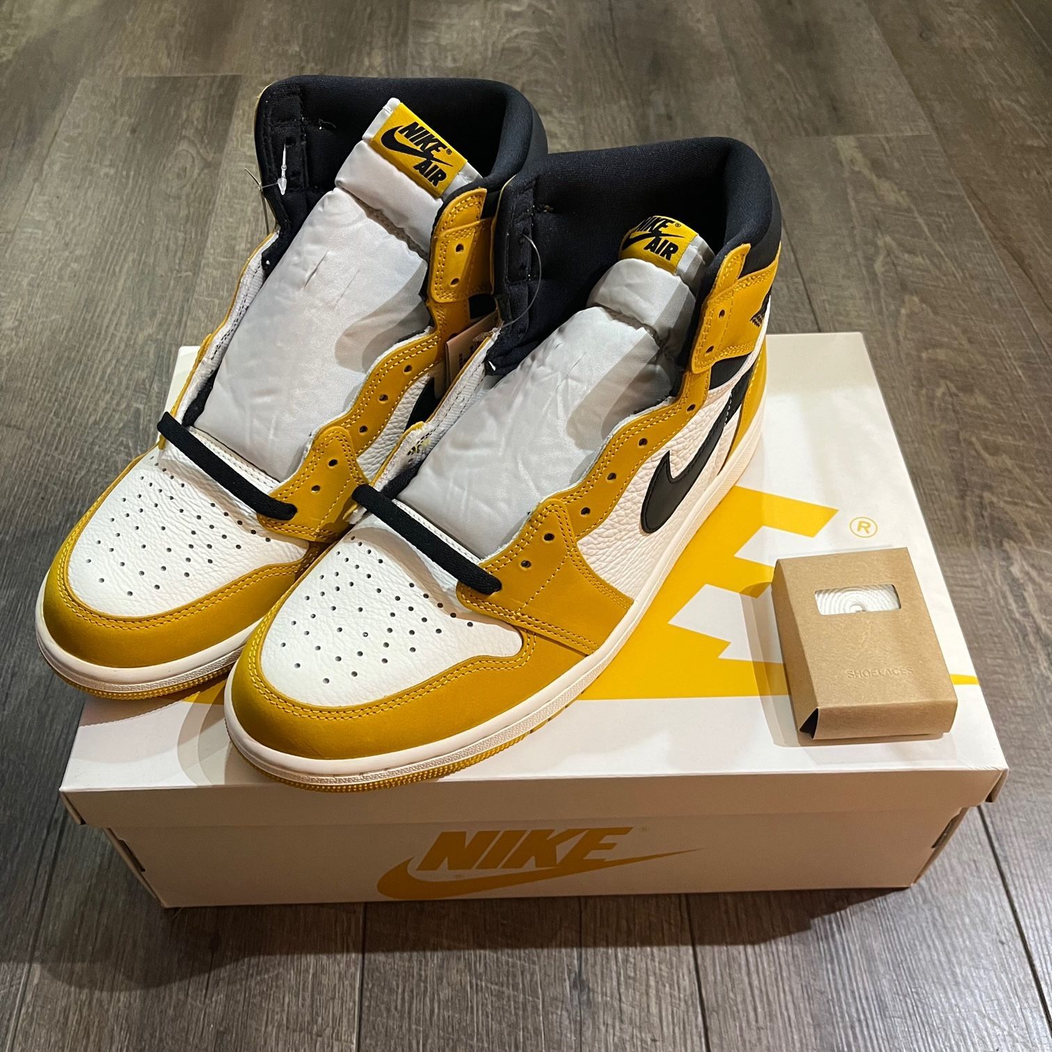 未使用 Nike Air Jordan 1 Retro High OG 