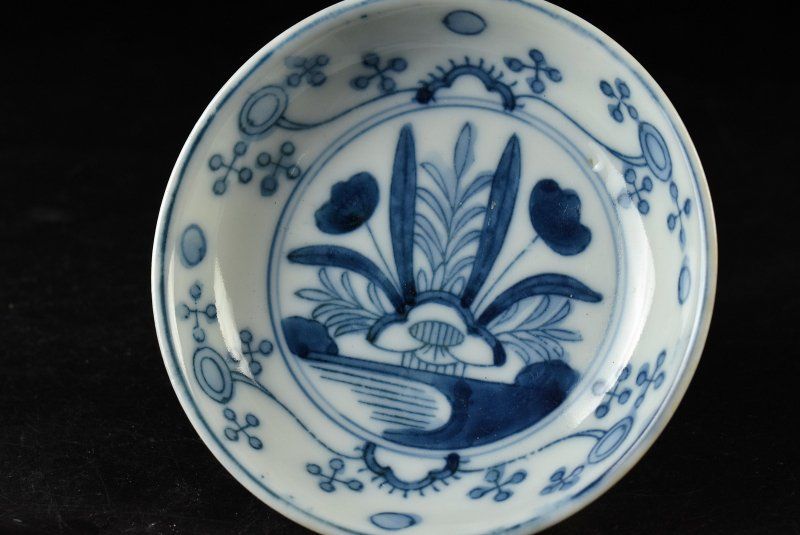 蔵A3627 染付蓮文