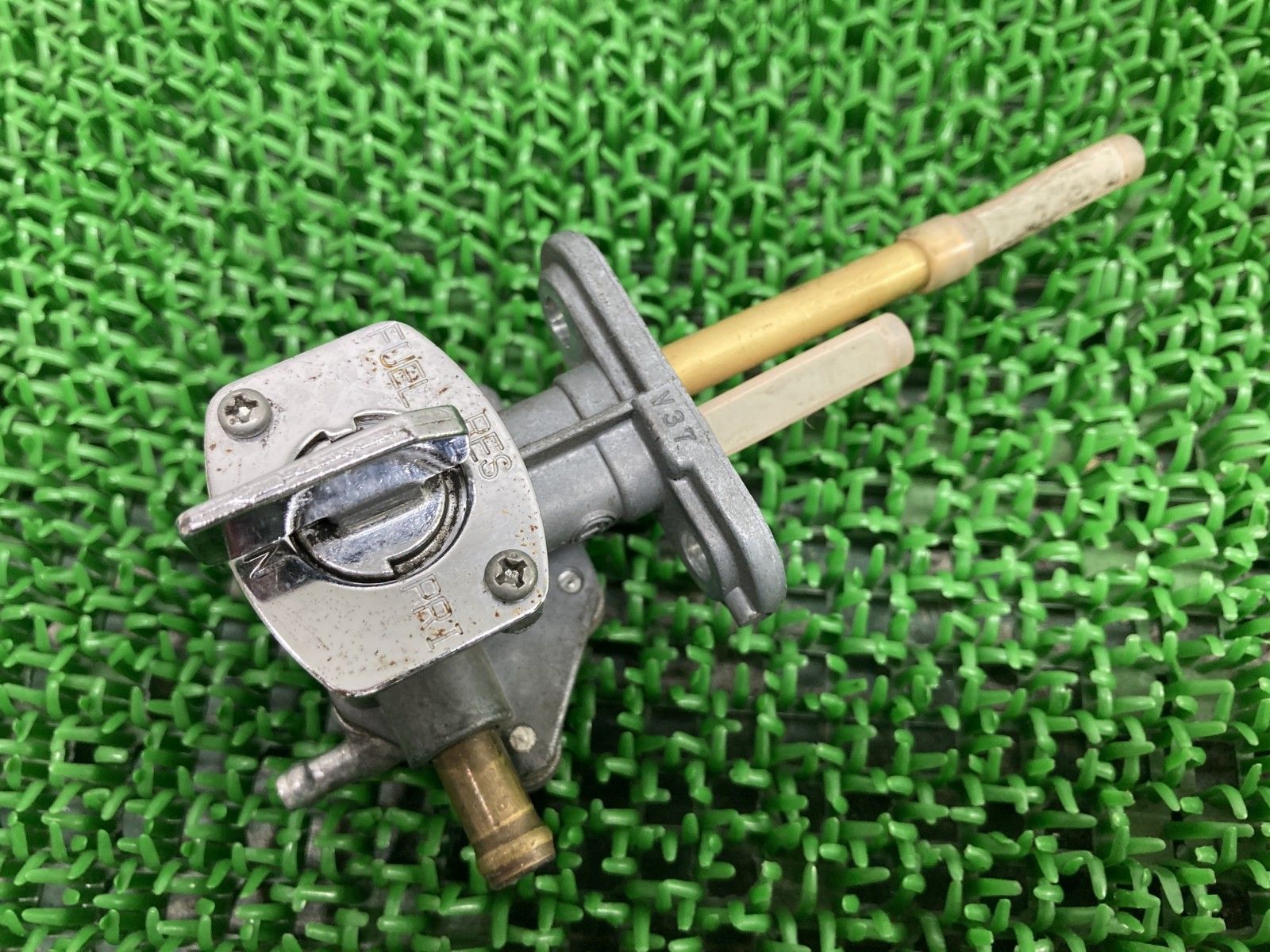 在庫あり 即納 ゼファー400 C1-C7 カワサキ 純正 ガソリンコック 楽天市場】送料無料 カワサキ 用 フューエル コック 負圧 燃料