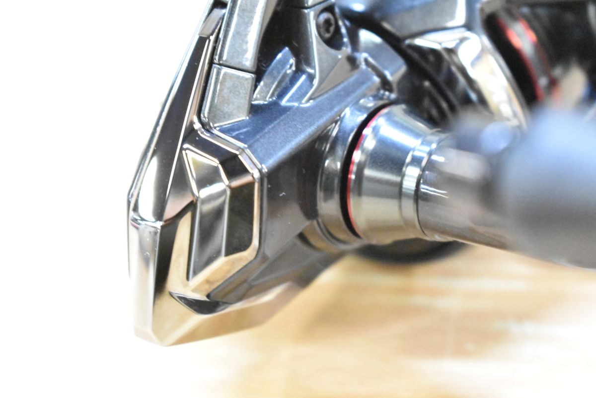 激安大特集！ シマノ 24 ヴァンフォード C3000SDH スピニングリール SHIMANO VANFORD アオリイカ コウイカ エギング 釣り 等に 安定性のある