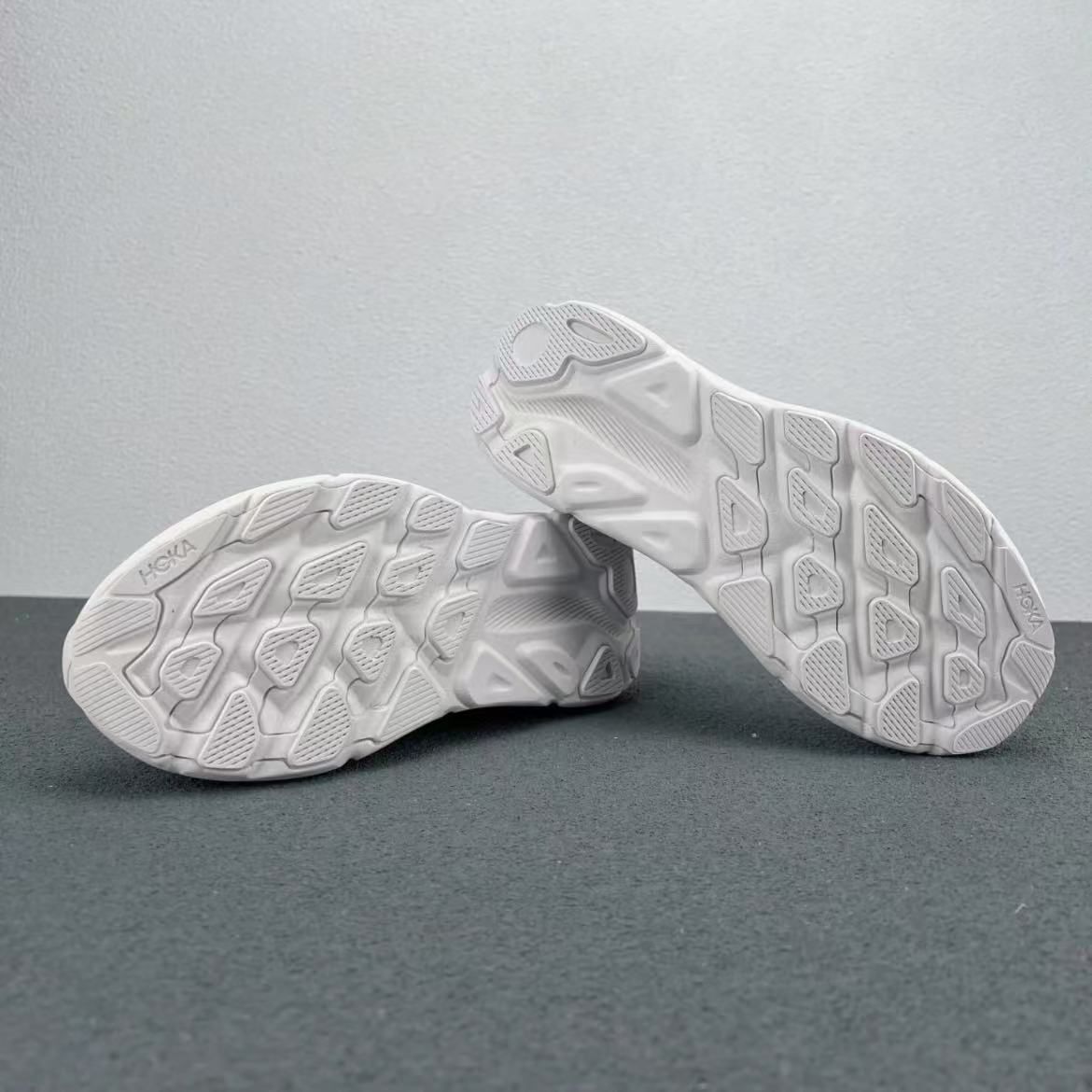 CLIFTON9 white
