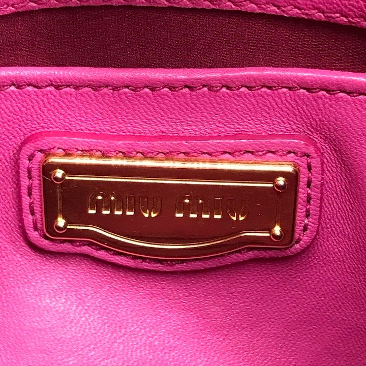 良品 MiuMiu ミュウミュウ マテラッセ 2WAY ハンド ショルダー バッグ ピンク a2789 良品 MiuMiu ミュウミュウ マテラッセ 2WAY ハンド ショルダー バッグ