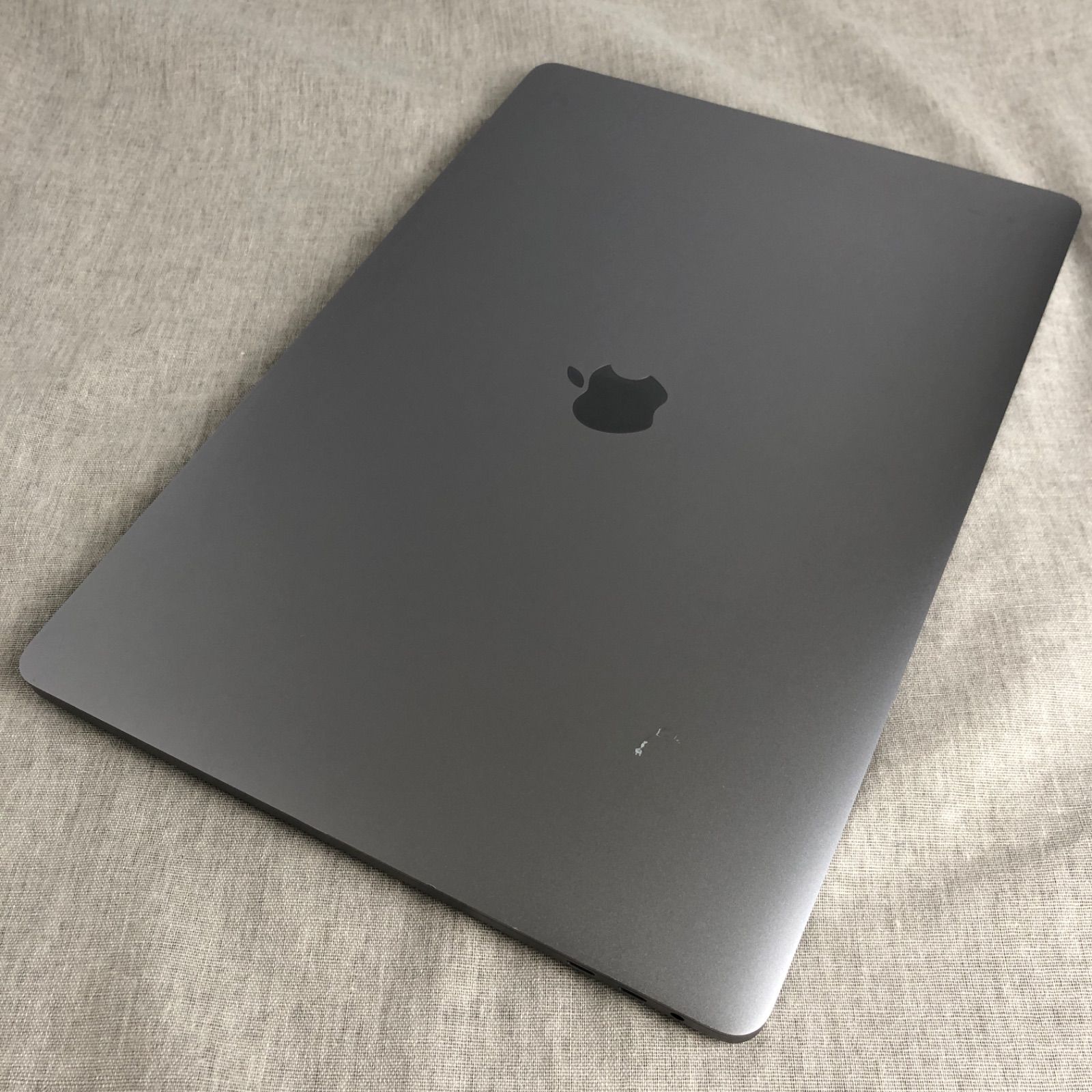 MacBook Pro 16