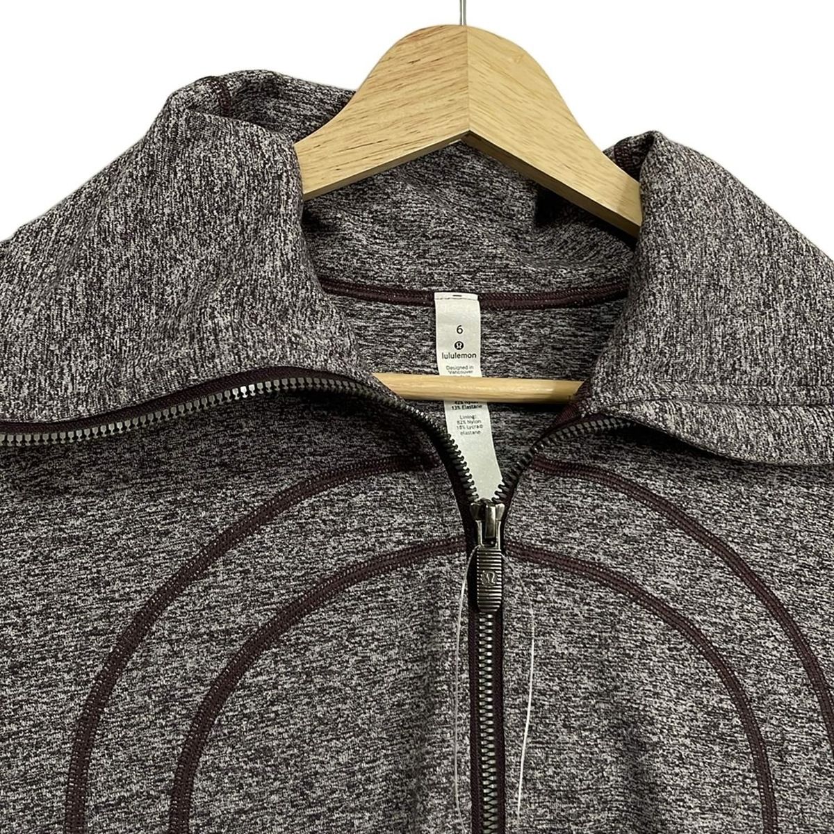 人気のファッションブランド！ lululemon(ルルレモン) パーカー サイズ6 M レディース新品同様 ヨガ・ピラティス