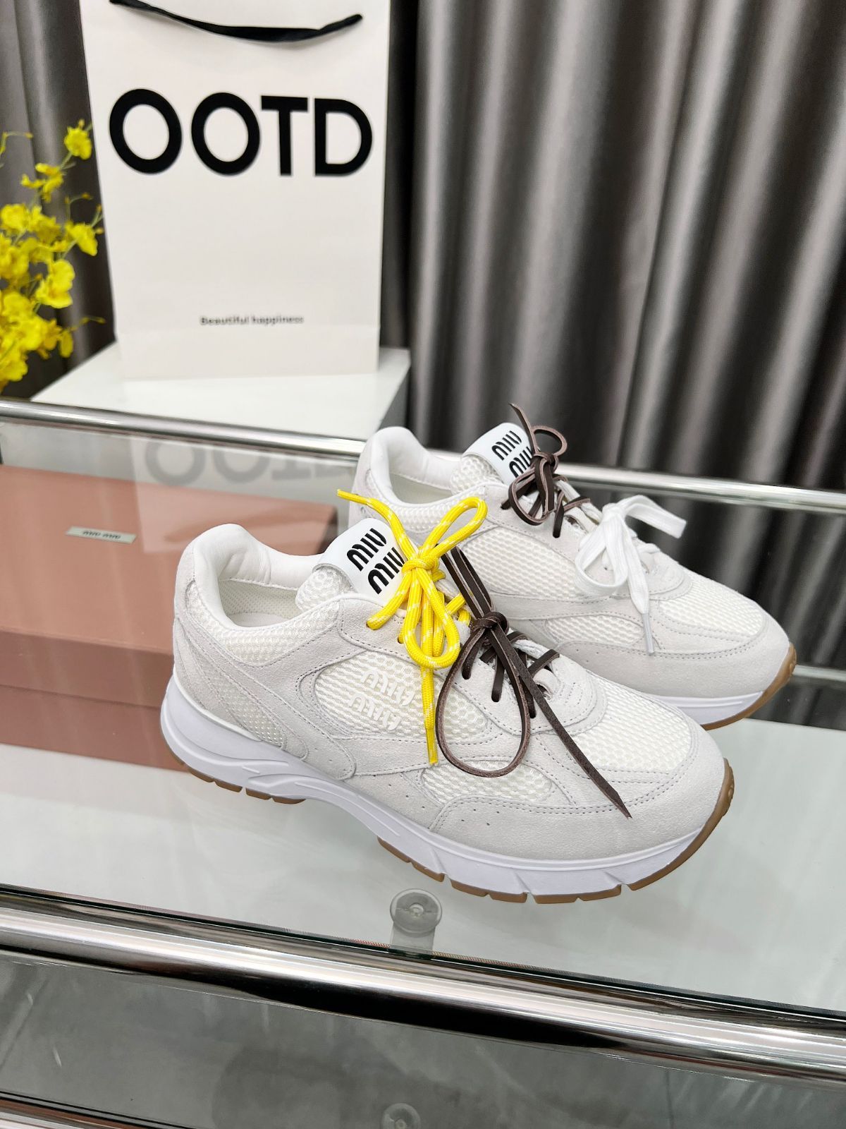 miu miu ミュウミュウ 厚底 本革　メッシュ 37 シューズ　スニーカー MIU MIU - miu miu ミュウミュウ メッシュ フラットフォーム