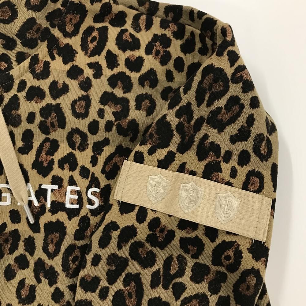 ジップパーカー