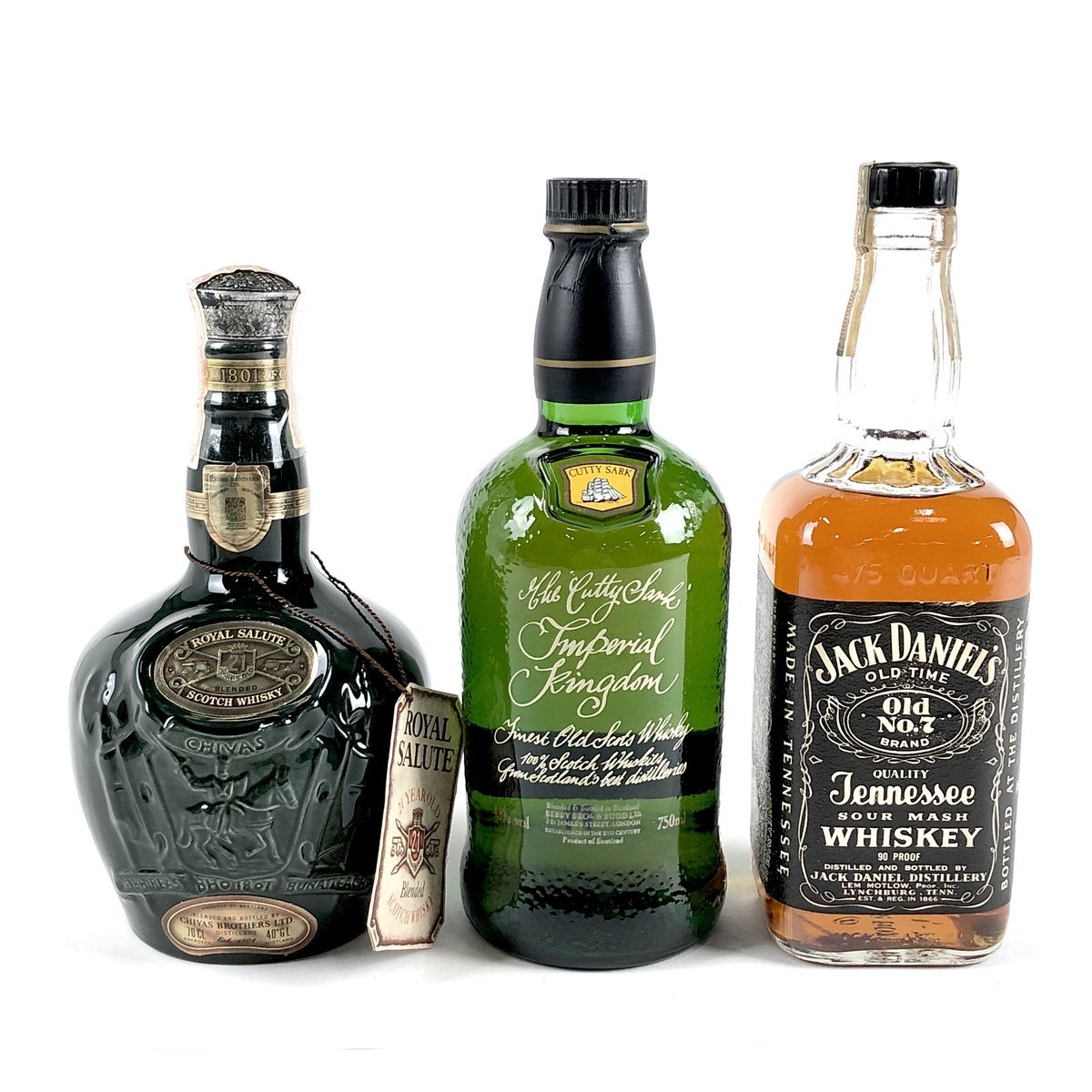 takimwm ［古酒］ワイルドターキー　8年　 3本セット　専用です。 古酒 3本セット BOURBON WHISKEY バーボン 古酒 3本セット BOURBON