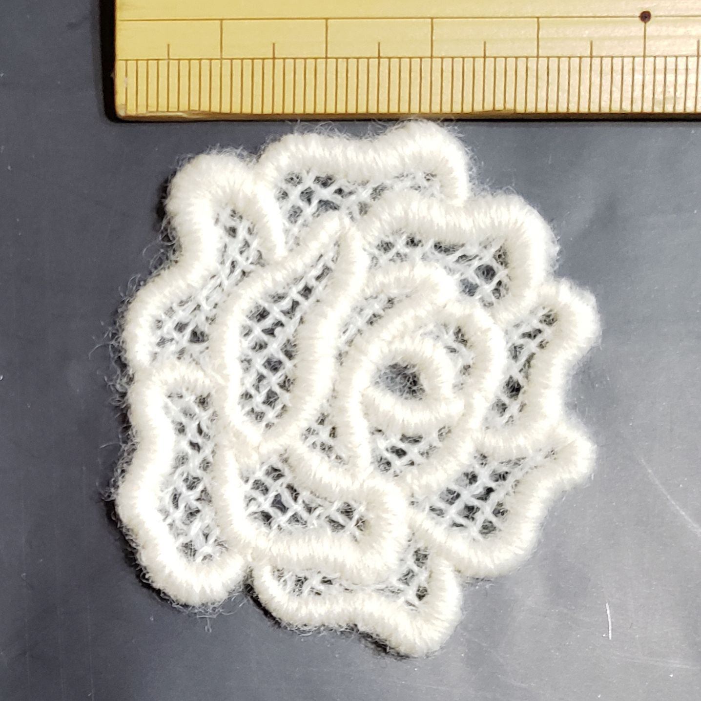 No.1126 ケミカル 刺繍  モチーフ   10枚