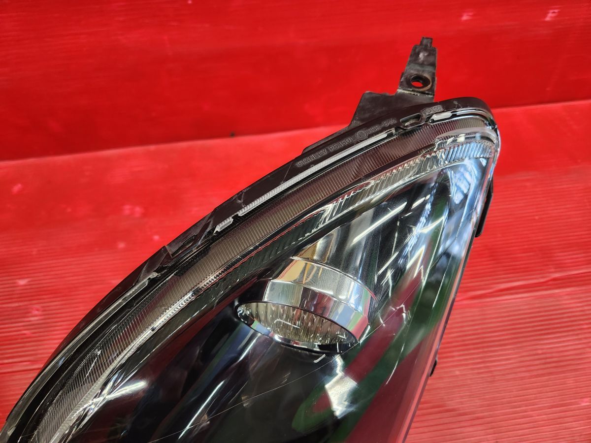 スズキ ZC31S スイフトスポーツ 純正 左右 HID ヘッドライト STANLEY 