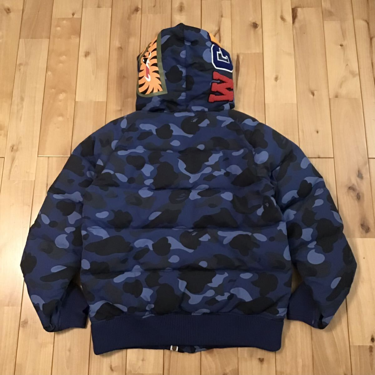 シャーク パーカー ダウンジャケット Mサイズ shark full zip hoodie Down jacket a bathing ape BAPE エイプ ベイプ Blue camo 迷彩