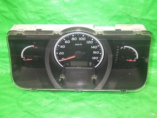 【中古】769314-630-640  ハイエース 純正 スピードメーター