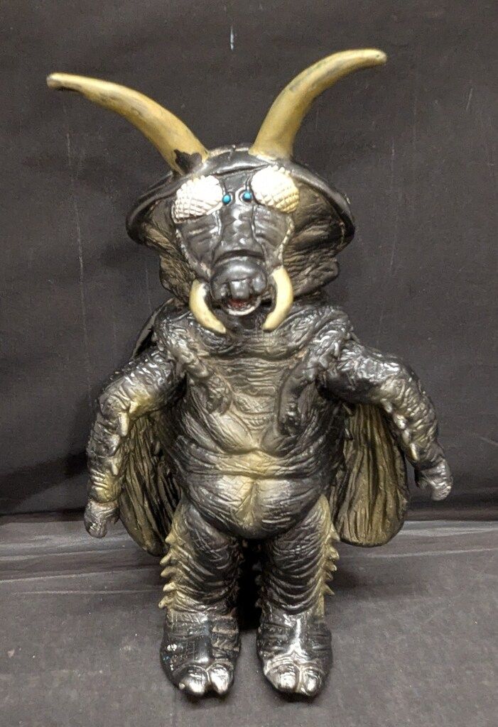マスダヤ ゴキノザウルス 黒成型 235㎜ - メルカリ