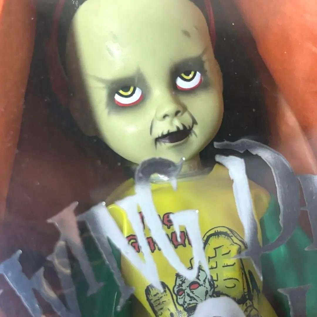 Gabriella リビングデッドドールズ　ガブリエラ Living Dead Amazon.com: Mezco Toyz Living Dead Dolls Series 18 Gabriella
