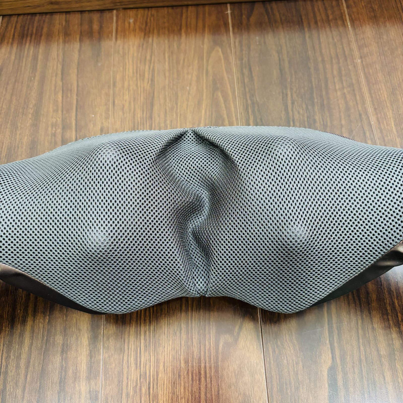 3DネックマッサージャーS