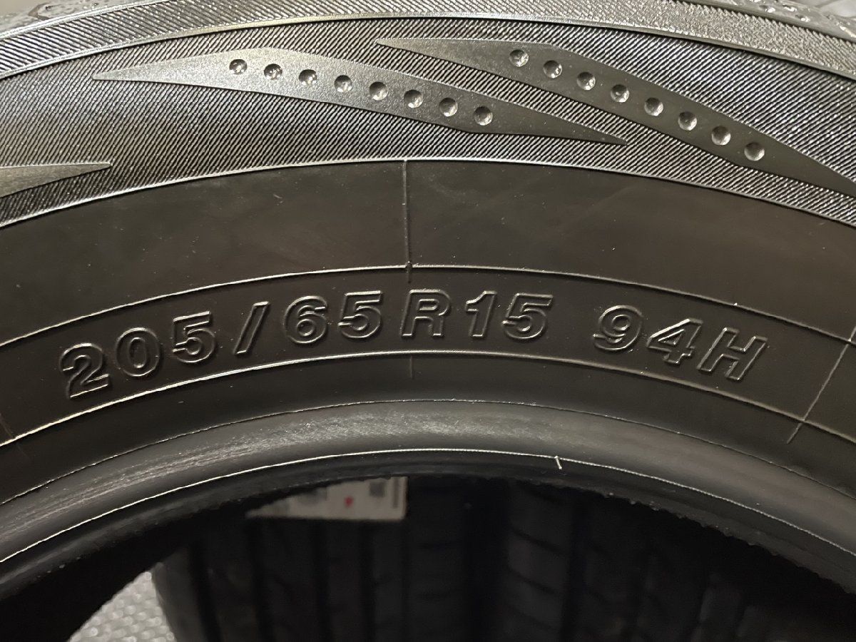 新品 YOKOHAMA BluEarth RV-02 205/65R15 15インチ 夏タイヤ 4本 2020年製 ステップワゴン ストリーム等　(VTP748)クレジットカード QRコード決済可能 新品 YOKOHAMA BluEarth RV-02 205/65R15 15インチ 夏タイヤ 4本 2020
