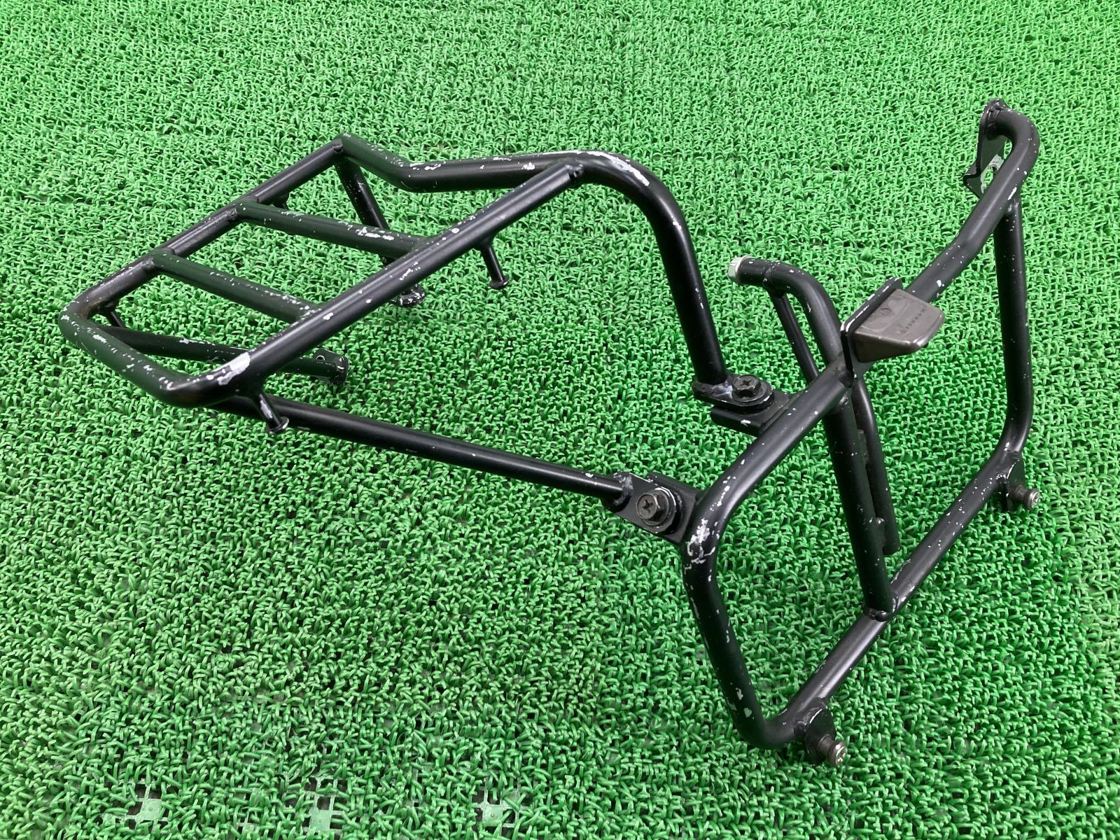 カワサキ純正　キャリア　W800 W650 W400 タンデムバー カワサキ純正 キャリア W800 W650 W400 タンデムバー W400 W650 W800