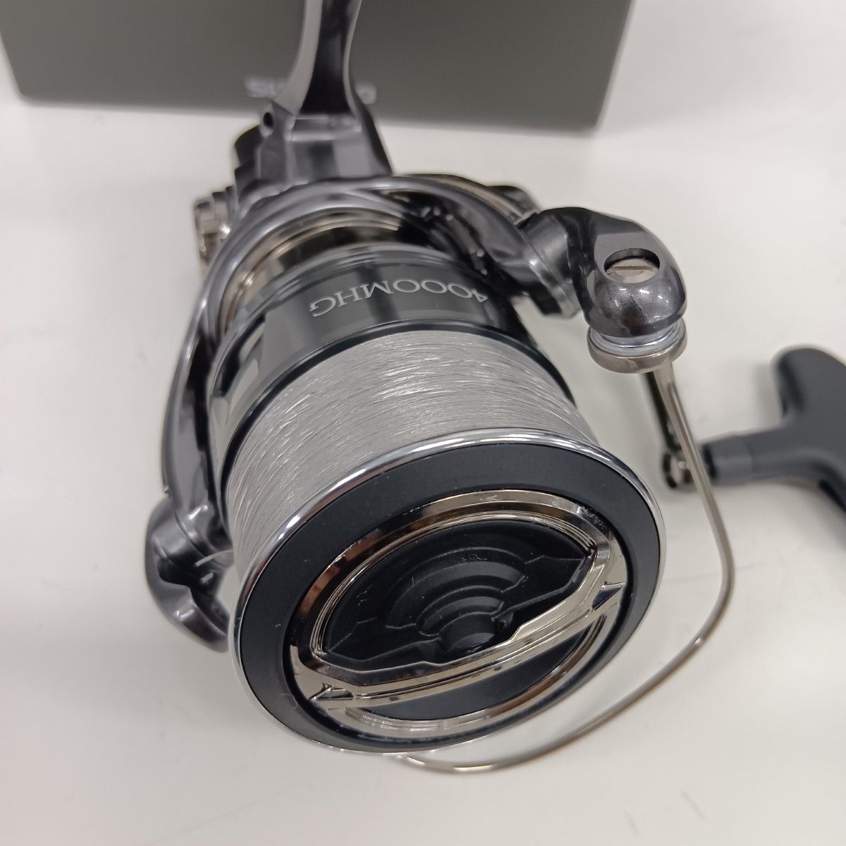 SHIMANO シマノ 046864 釣り用品 リール スピニングリール 24