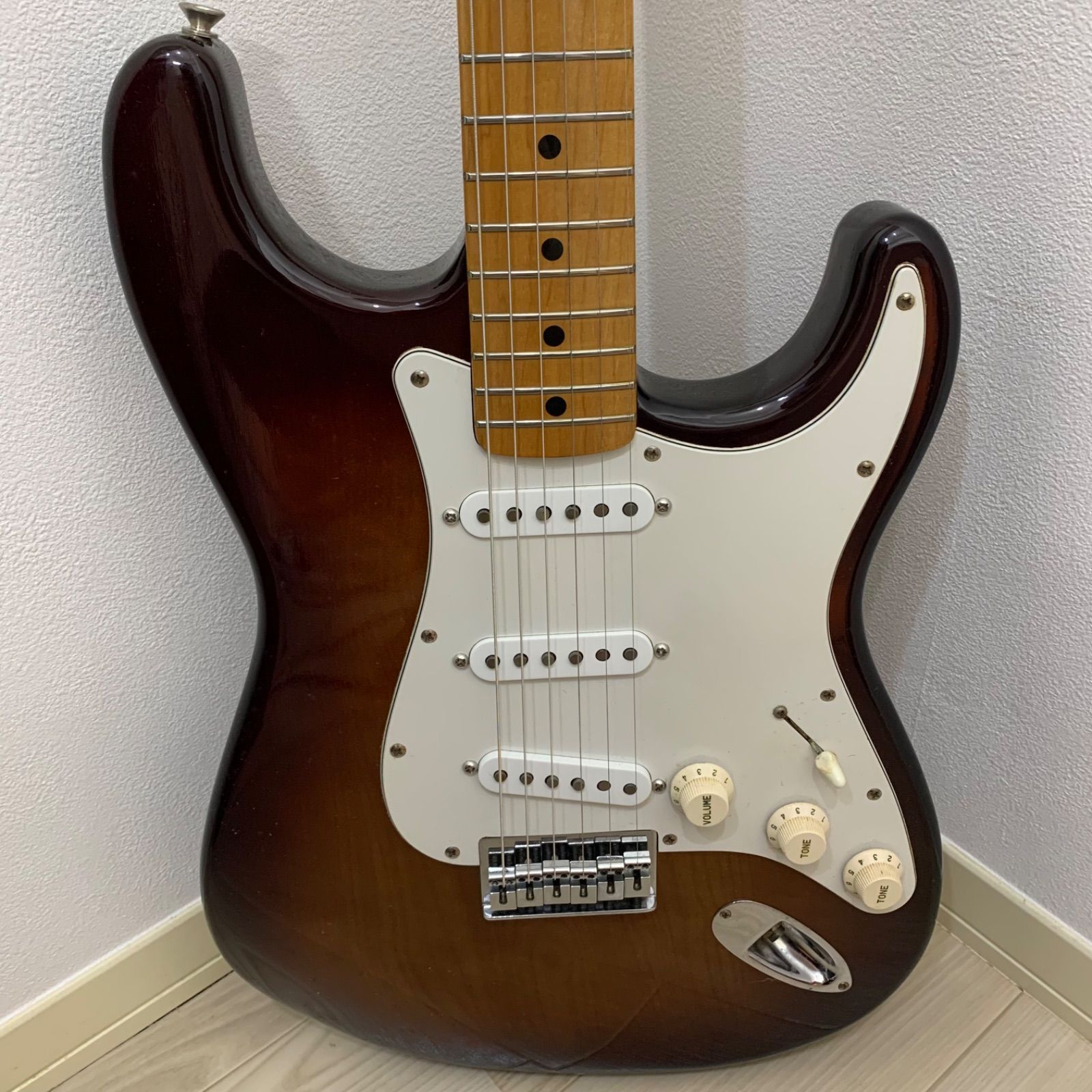 美品 Navigator ナビゲーター ストラト 用 ハードケース 鍵付 ESP