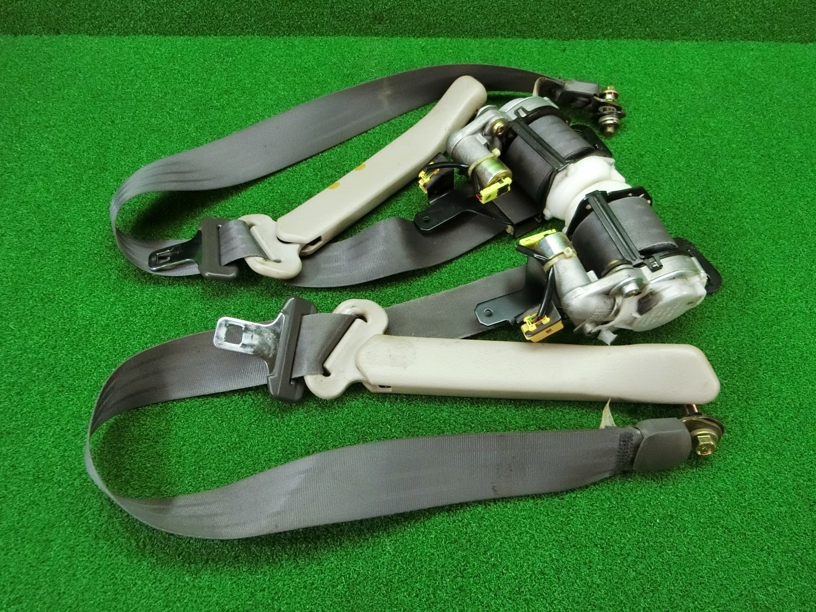 K8171 バモス HM1 フロント シートベルト 左右セット NSB087GR41 NSB087GL41