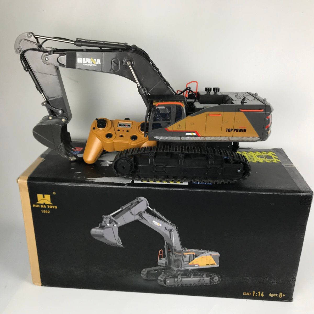 HUINA ラジコンショベルカー 1/14スケール